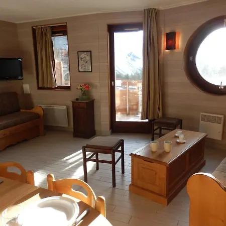 Apartment Spacieux Pour 8 Pers, Balcon, Proche Commerces, Acces Direct Pistes Et Parking Couvert - Fr-1-634-9