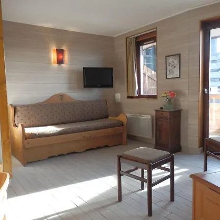 Apartment Spacieux Pour 8 Pers, Balcon, Proche Commerces, Acces Direct Pistes Et Parking Couvert - Fr-1-634-9 *